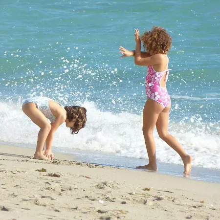 Perfect Holiday, Sea View Apartmán