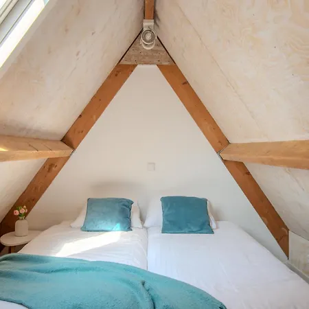 Perfect Holiday, Sea View *