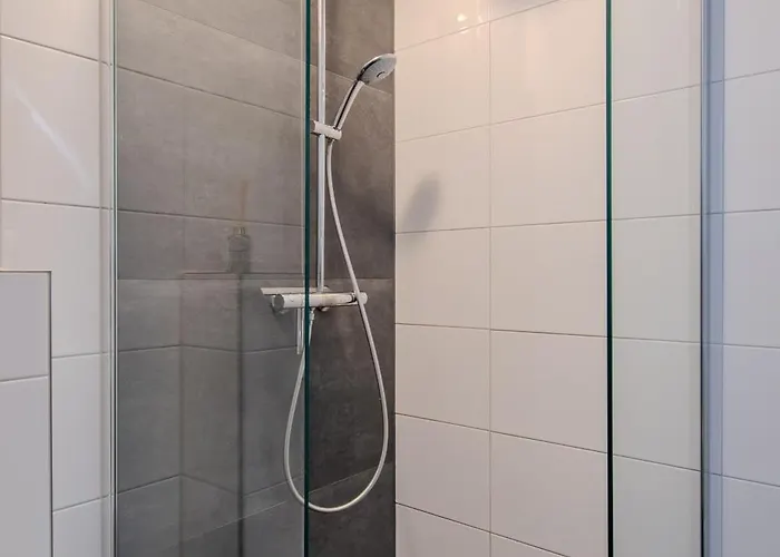 Perfect Holiday, Sea View 아파트 에크몬드안지